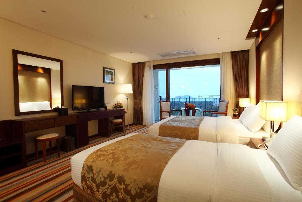 Raon Hotel & Resort Чеджудо Номер фото